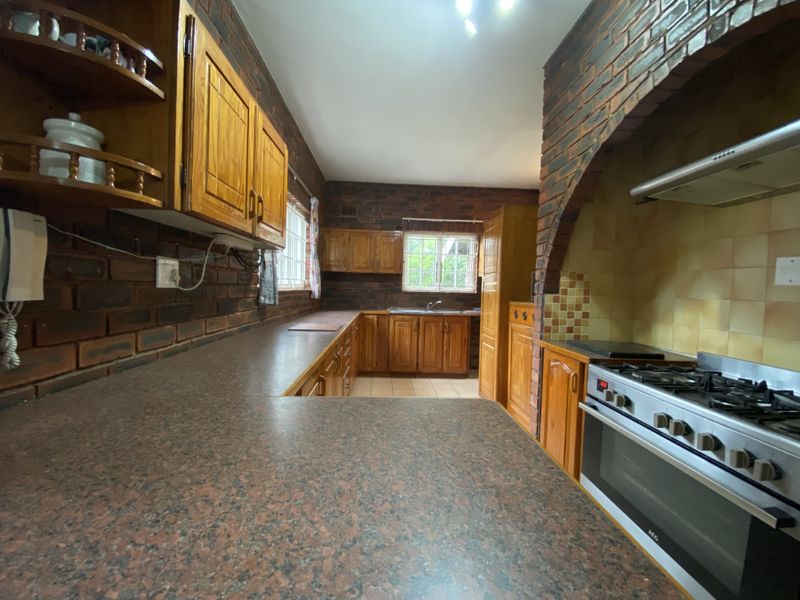 4 Bedroom House For Sale In Westville - Photo 4