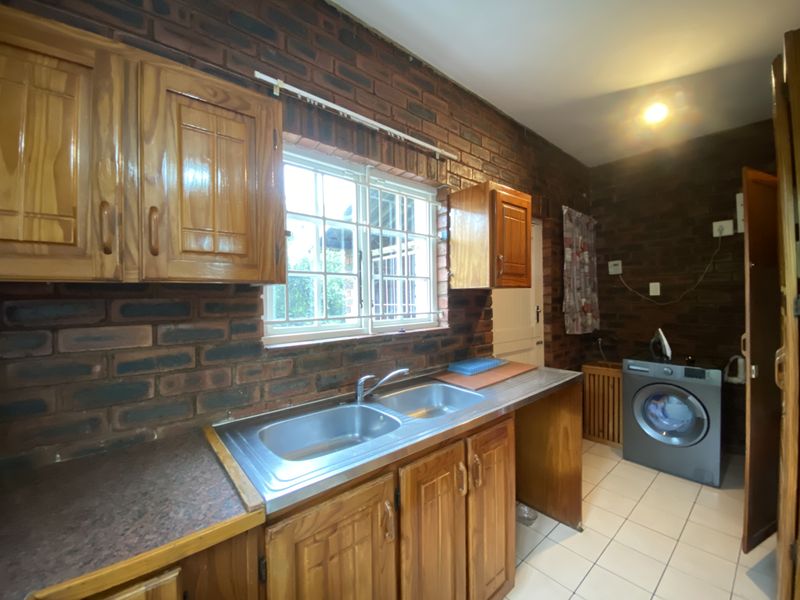 4 Bedroom House For Sale In Westville - Photo 3