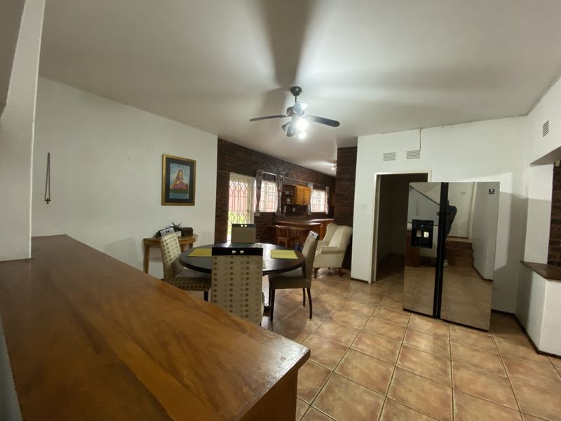 4 Bedroom House For Sale In Westville - Photo 6