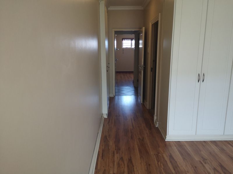 Prime  Property Presents A Stunning Two Bedroom Apartment Situated In Umhlanga Ridge - Photo 7