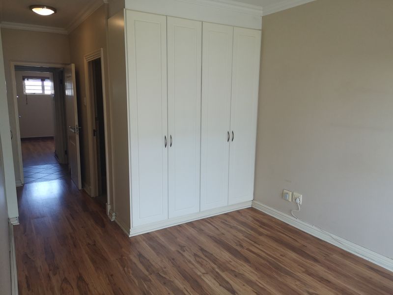 Prime  Property Presents A Stunning Two Bedroom Apartment Situated In Umhlanga Ridge - Photo 5