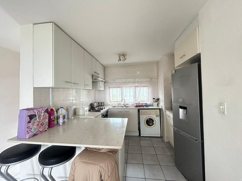 Experience Coastal Living at It's Finest in Umhlanga - Photo 5