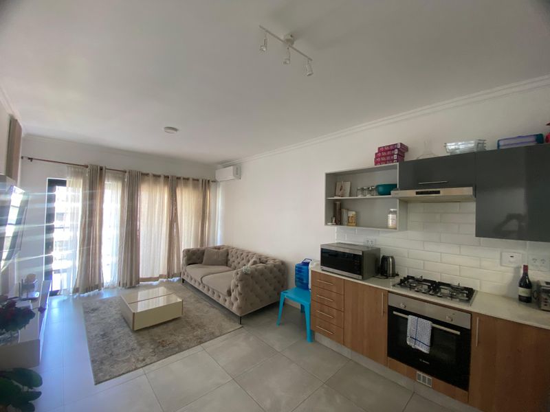 Modern two bedroom Apartment - Photo 4