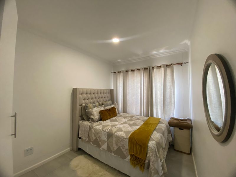 Modern two bedroom Apartment - Photo 10