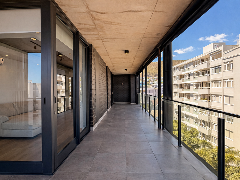 Atlantic-Facing Corner Residence in Sea Point. - Photo 5