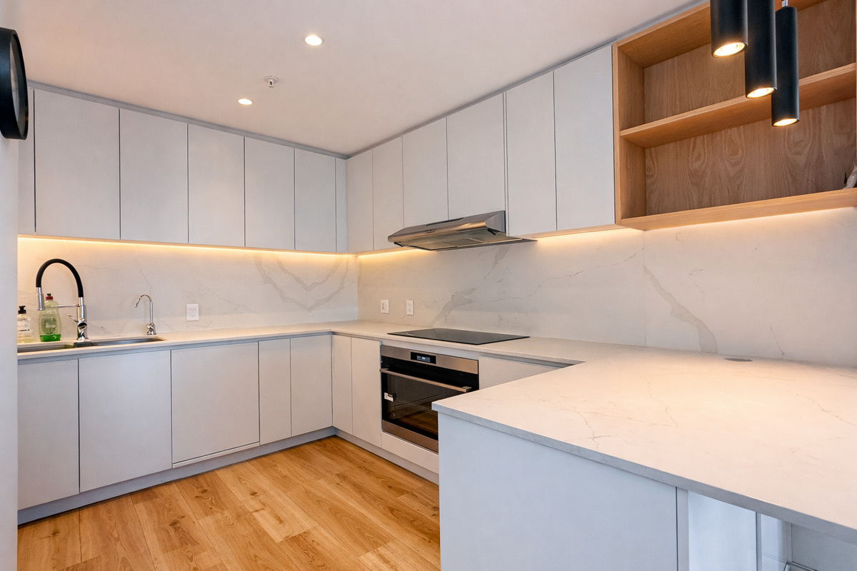 Atlantic-Facing Corner Residence in Sea Point. - Photo 3