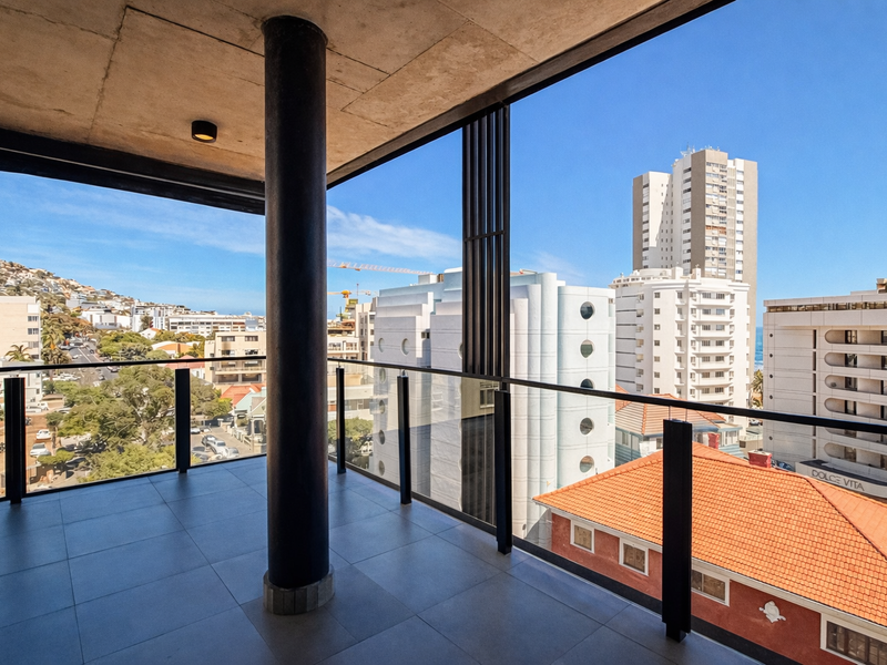 Atlantic-Facing Corner Residence in Sea Point. - Photo 8