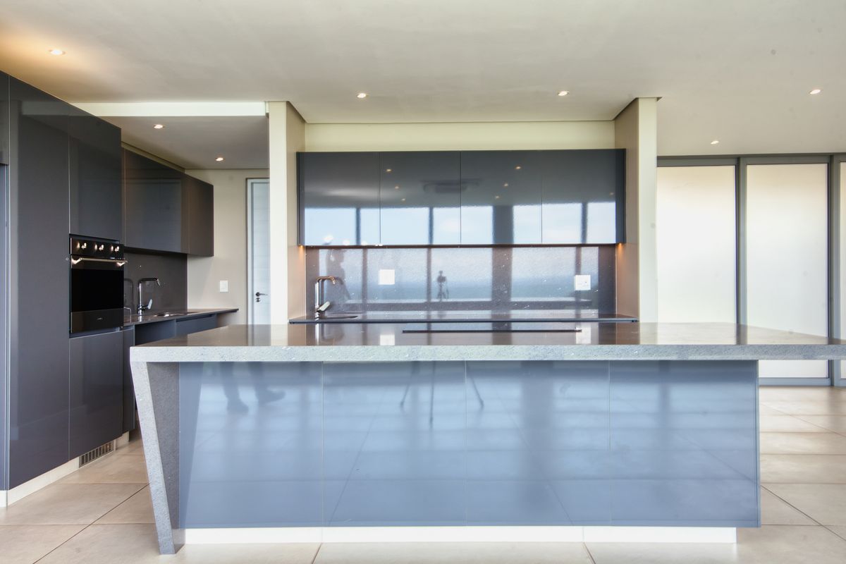 Spectacular 4-Bedroom, 4-Bathroom Home in The Horizon, Executive Estate, Umhlanga - Photo 4