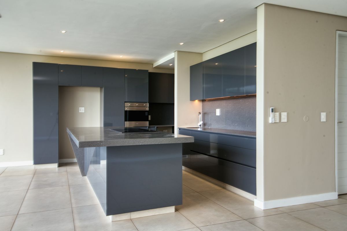 Spectacular 4-Bedroom, 4-Bathroom Home in The Horizon, Executive Estate, Umhlanga - Photo 5