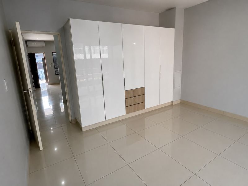Modern 1 Bed Apartment To Rent | Unfurnished | Prime Location - Photo 5