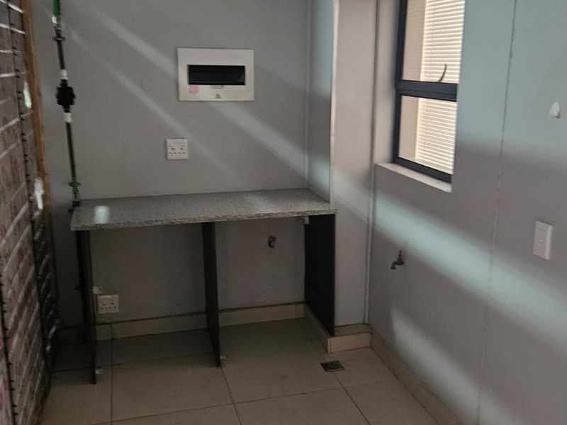 Prime Property presents Park Avenue one bedroom apartment for rent - Photo 10