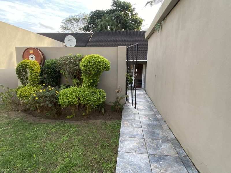 2 Bedroom Townhouse For Sale In Sherwood - Photo 3