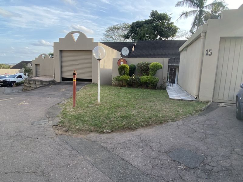 2 Bedroom Townhouse For Sale In Sherwood - Photo 2