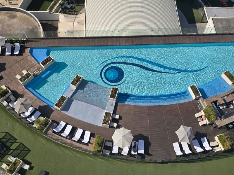 Beautiful 3 Bedroom 3 Bathroom in Umhlanga Central - Photo 2