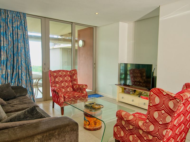 Modern 3-Bedroom, 3-Bathroom Furnished Apartment - Photo 2