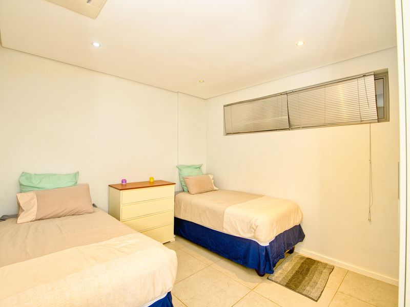 Modern 3-Bedroom, 3-Bathroom Furnished Apartment - Photo 7