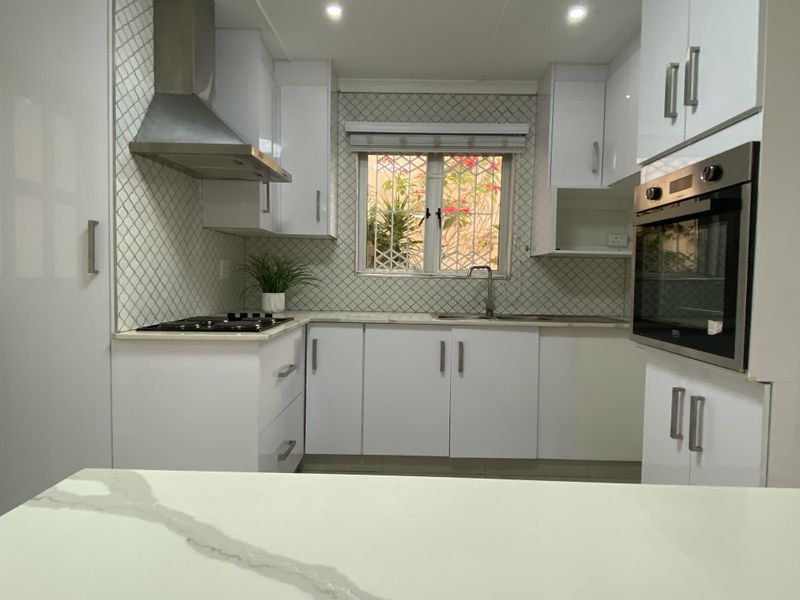 2 Bedroom Townhouse For Sale In Sherwood - Photo 5