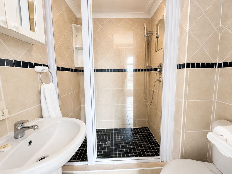 Apartment For Sale In Margate - Photo 10