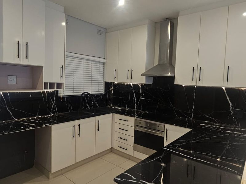 Prime Property presents La Vista apartment for rent - Photo 2