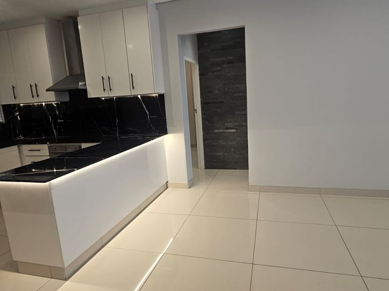 Prime Property presents La Vista apartment for rent - Photo 8