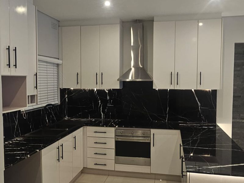 Prime Property Presets La Vista apartment for Sale - Photo 2
