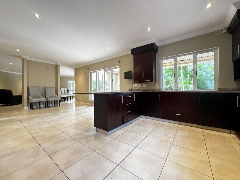Spacious 4-Bedroom House For Rent. - Photo 6