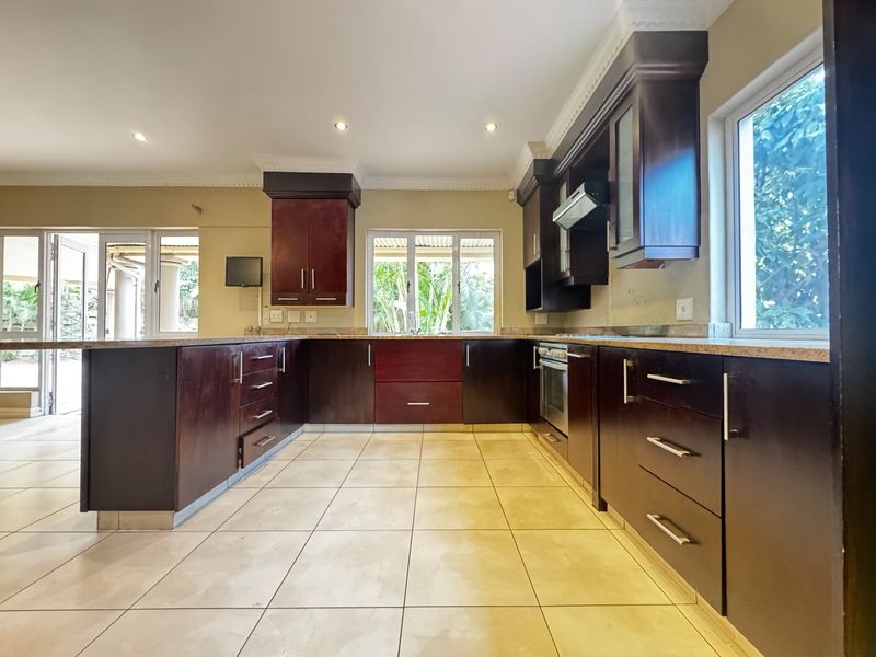 Spacious 4-Bedroom House For Rent. - Photo 5