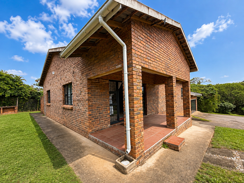 House For Sale In Port Edward - Photo 2