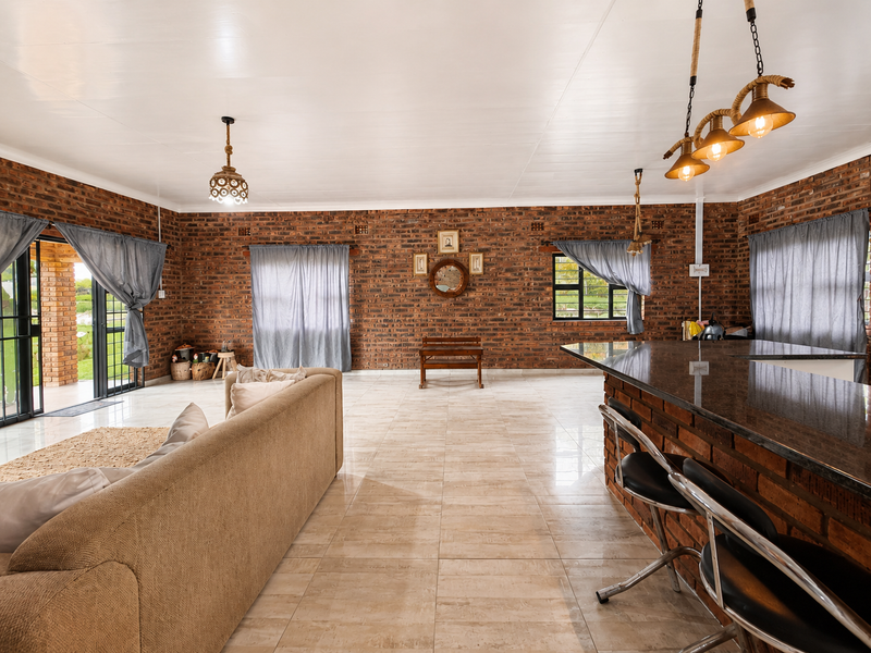 House For Sale In Port Edward - Photo 3