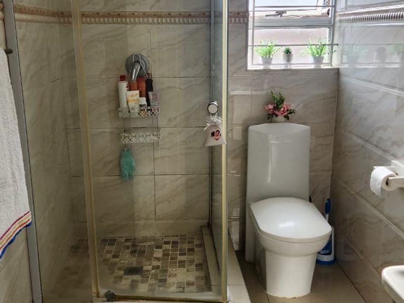 Flat to let - Photo 10