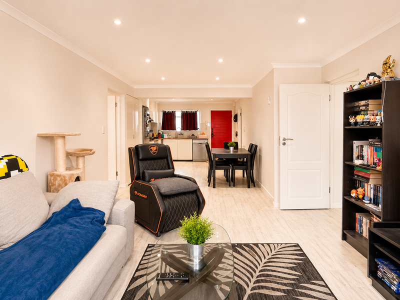 Modern 2-Bedroom Apartment Designed for Space and Comfort in Green Point - Photo 7