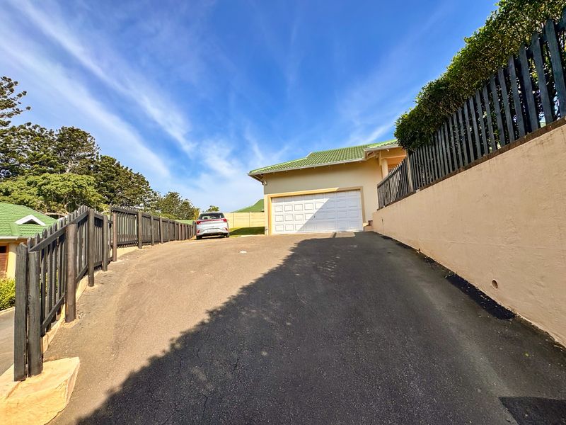 Prime Property Presents Berkley Townhouse for Sale - Photo 2
