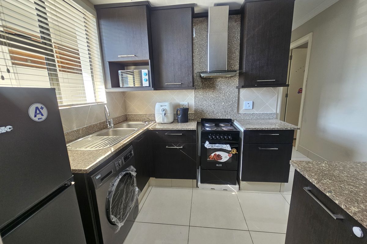Prime property feature-2 bedroom furnished - Photo 4