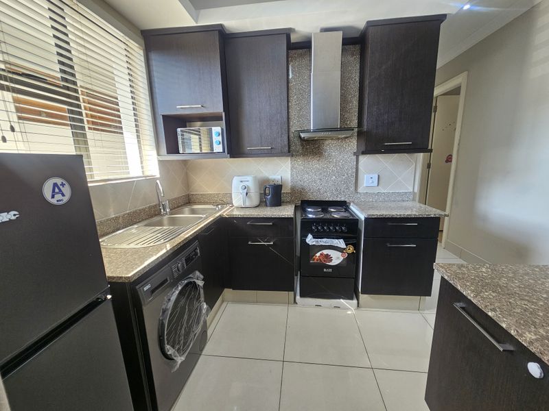 Prime property feature-2 bedroom furnished - Photo 4