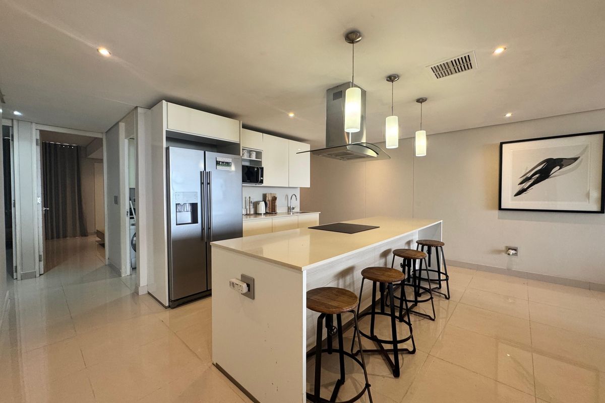 Elegant 3-Bedroom Apartment with Spectacular Sea Views in Herrwood Skye, Umhlanga. - Photo 3