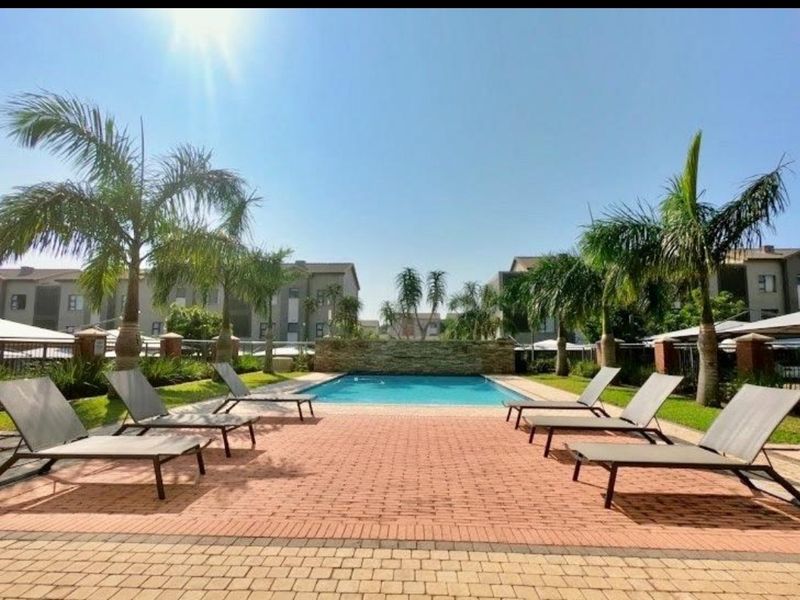 Prime  Property Presents A Stunning Three  Bedroom Apartment Situated In Umhlanga Ridge - Photo 1