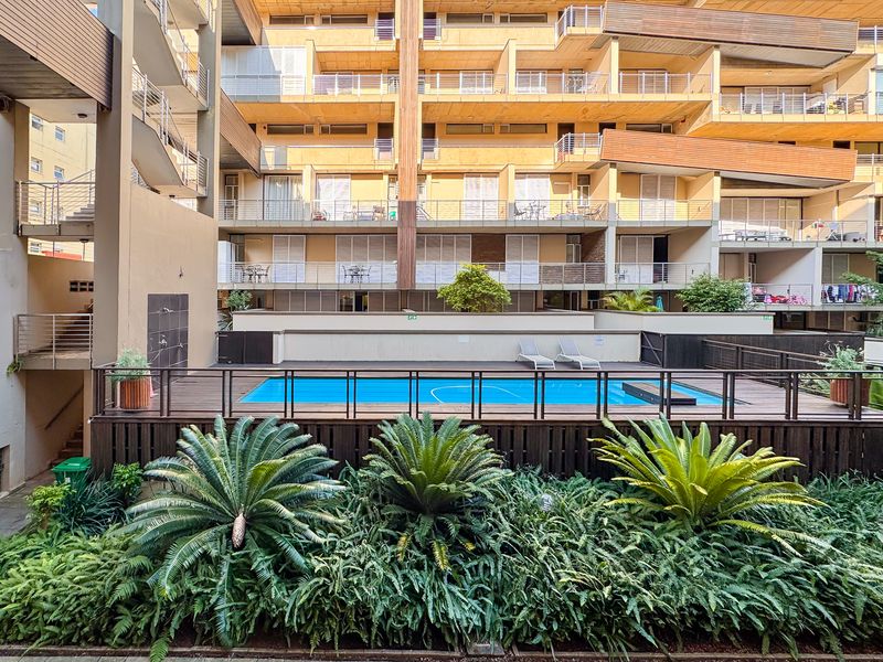 Modern 2 Bedroom, 2 Bathroom Apartment at The Auroras - Photo 3