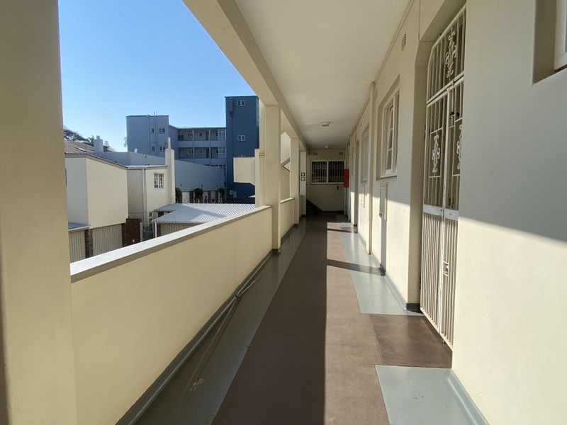 1 Bedroom Apartment In Essenwood - Photo 1