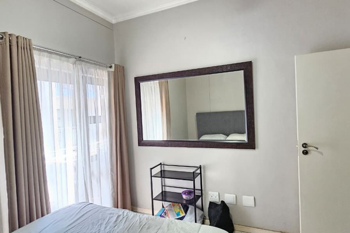 2 Bedroom Apartment for Sale - Photo 5