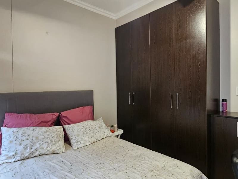 2 Bedroom Apartment for Sale - Photo 9