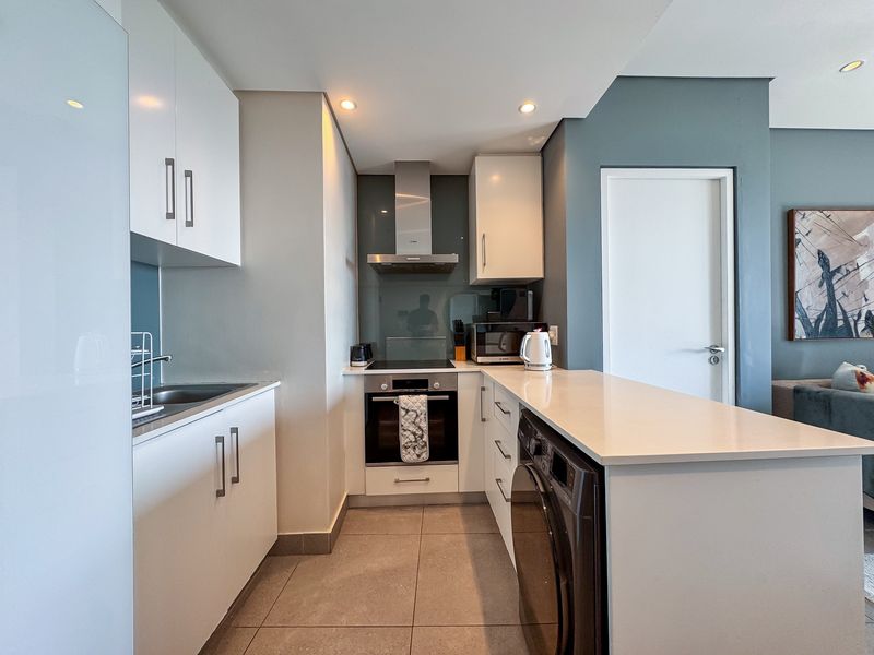 Live the Oceans Lifestyle – Elegant 1-Bedroom Rental. - Photo 7