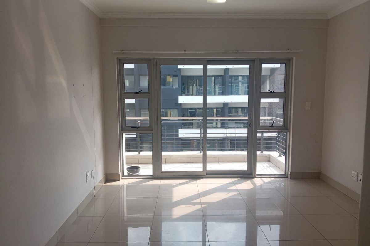 Prime  Property Presents A Stunning Two Bedroom Apartment Situated In Umhlanga Ridge - Photo 4