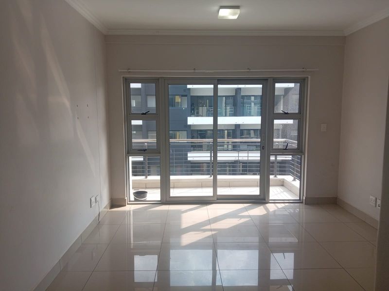 Prime  Property Presents A Stunning Two Bedroom Apartment Situated In Umhlanga Ridge - Photo 4