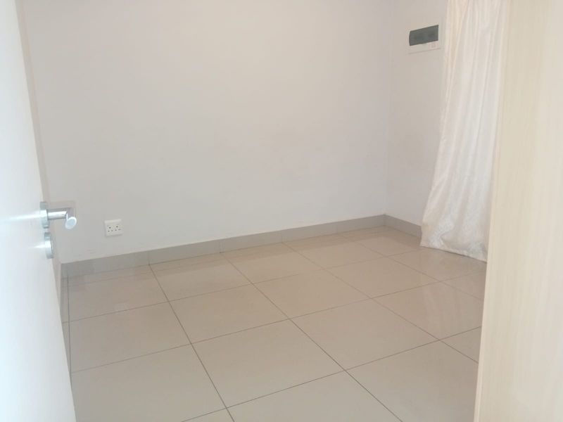 Prime  Property Presents A Stunning Two Bedroom Apartment Situated In Umhlanga Ridge - Photo 9