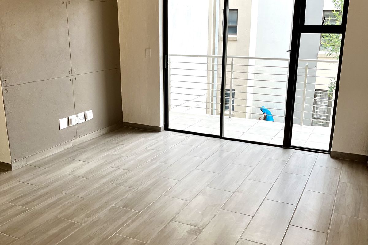 2 Bed 2 Bath. - Photo 3