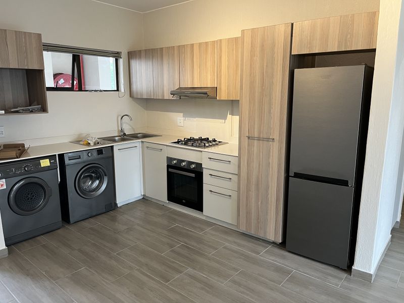 2 Bed 2 Bath. - Photo 1