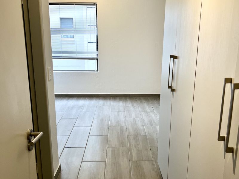 2 Bed 2 Bath. - Photo 6