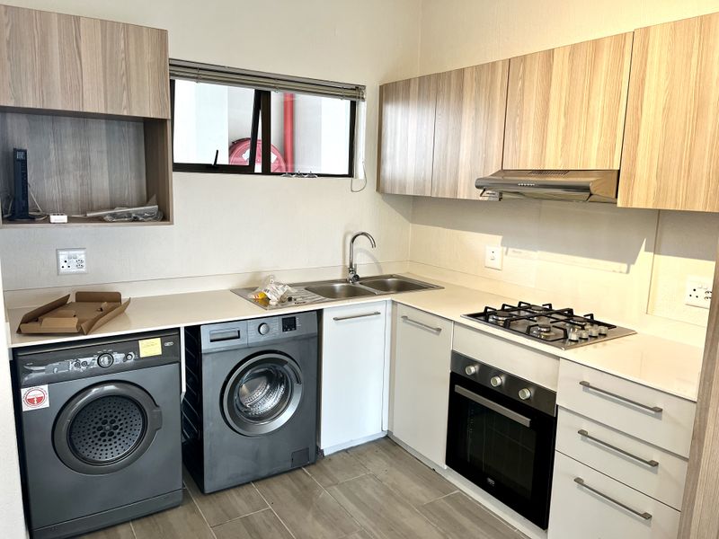 2 Bed 2 Bath. - Photo 2