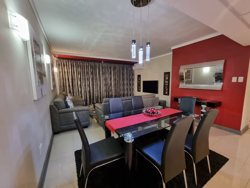 Luxury 2 Bedroom Furnished Apartment  in umhlanga for rent - Photo 4