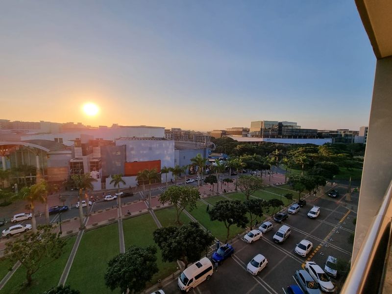 Luxury 2 Bedroom Furnished Apartment  in umhlanga for rent - Photo 5